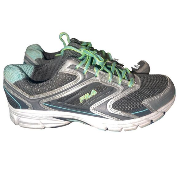 FILA Sneakers- Sz 7 1/2 - Picture 1 of 13